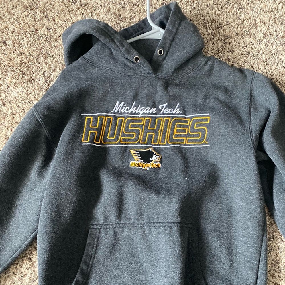 COPY - College Sweatshirt